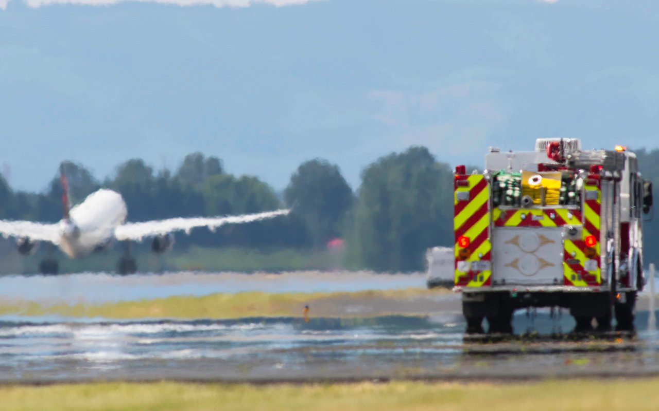 Runway Emergency-FB-1280x800